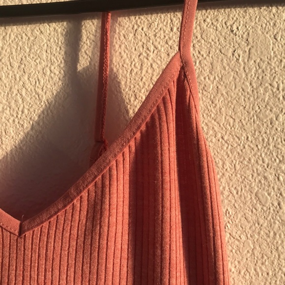 Light Pink Ribbed Tank Top - Picture 2 of 4